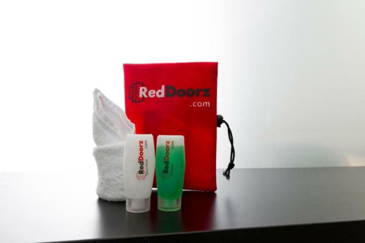 Reddoorz @ Jalan Pemuda Medan Hotel Екстериор снимка